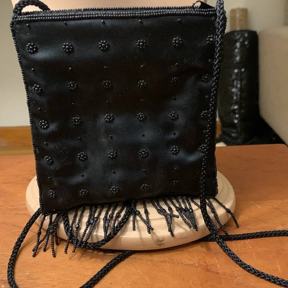 90’s BLACK SATIN MINI BAG PURSE EVENING BAG WITH BEADED DETAIL, and BEAD… - Picture 4 of 11